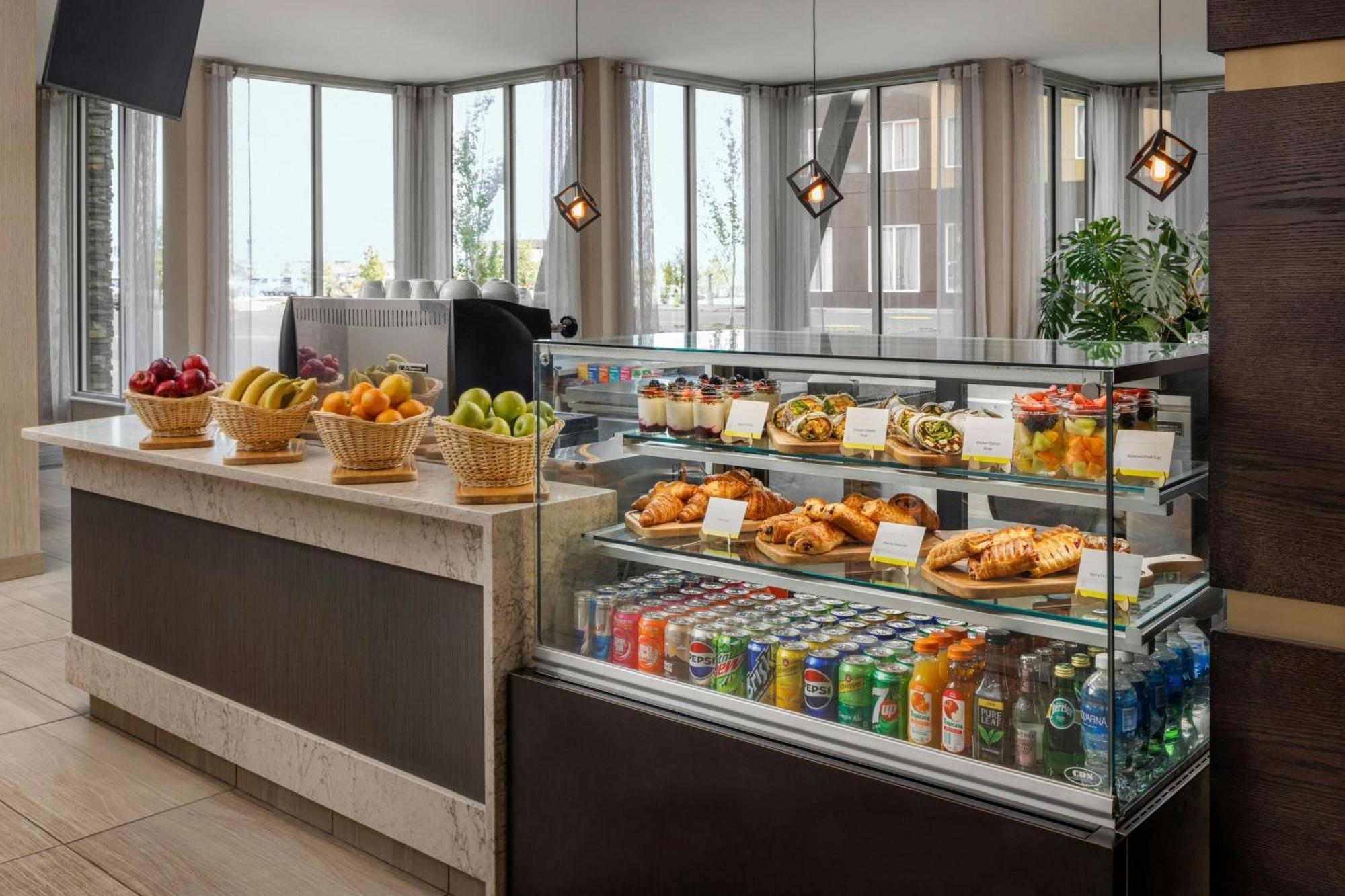 The Westin Calgary Airport Hotel Екстериор снимка